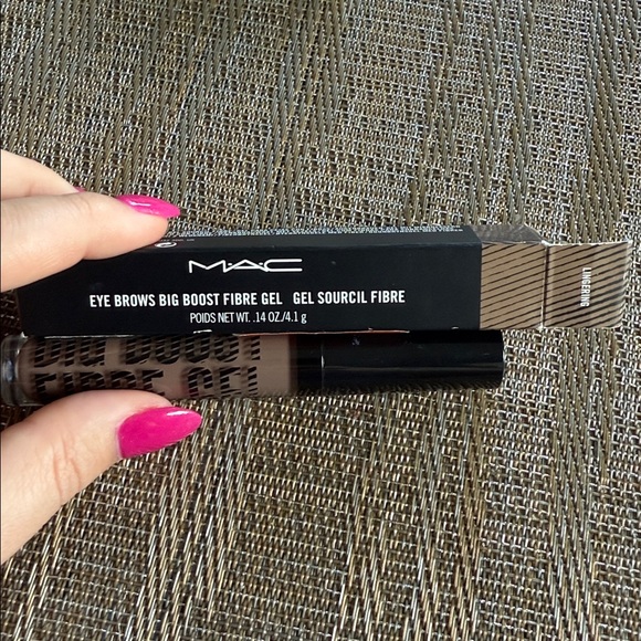New! MAC Eye Brows Big Boost Fibre Gel “lingering” - Picture 1 of 2